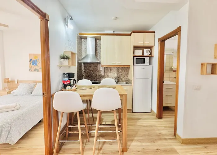 Apartamentos Ohana Los Cristianos Centro Y Playa Los Cristianos (Tenerife)